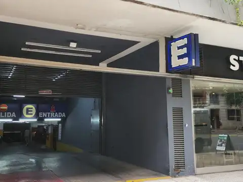 Cochera en venta en Recoleta - Av. Pueyrredón 1700