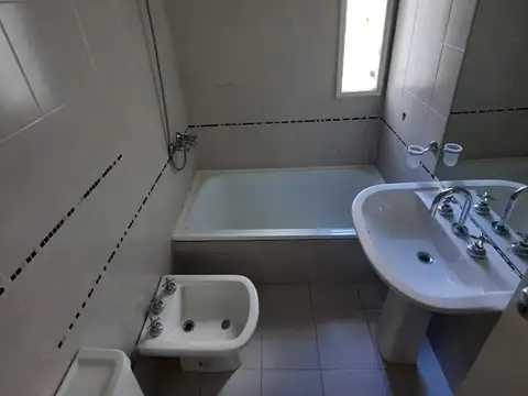 Departamento en Alquiler con 1 cocheras