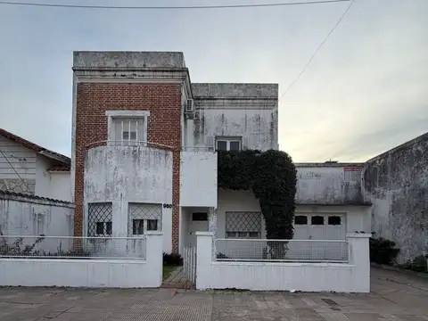 CASA EN VENTA ZONA COSTANERA