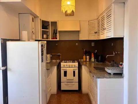 Depto Tipo Casa 5 ambientes con 2 baños
