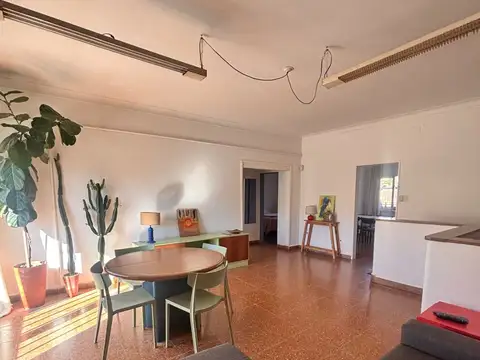 Depto Tipo Casa en Venta de 5 ambientes