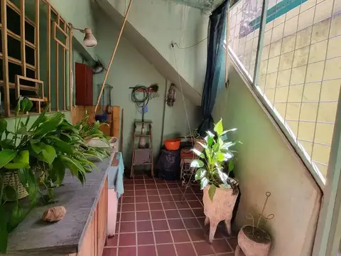 Casa 2 ambientes con 1 baño