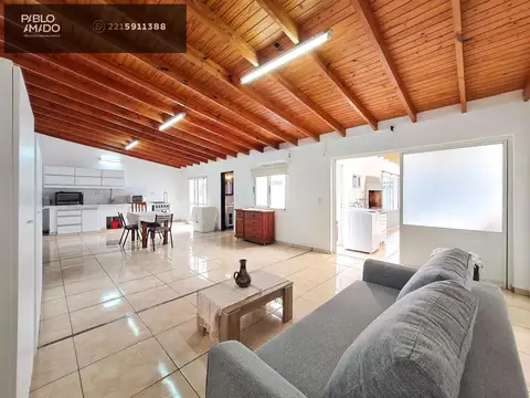 Casa en venta de dos dormitorios en 159 bis y 43