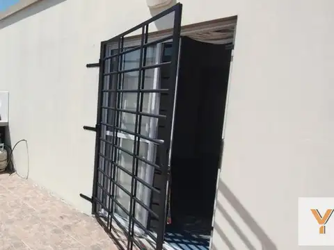 Departamento en venta - 2 Dormitorios 1 Baño - Cochera - 80Mts2 - Las Toninas