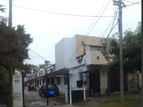 CASA PH VENTA ITUZAINGO