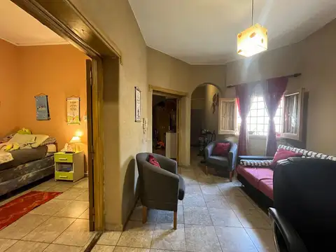 VENTA DE CASA CON DOS DEPARTAMENTOS APTO CREDITO