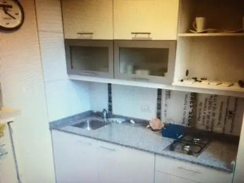 Departamento 6 ambientes con 1 baño