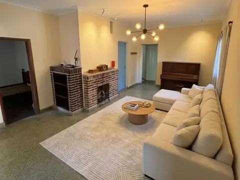 CASA 3 AMBIENTES DOBLE LOTE 564m2 LONGCHAMPS