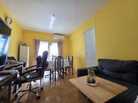 Donizetti 100, Piso 1