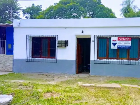 CASA EN VENTA, GRAN LOTE- BARRANQUERAS