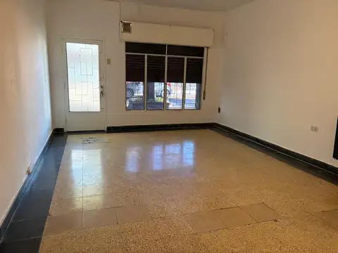Casa en Alquiler al Oeste
