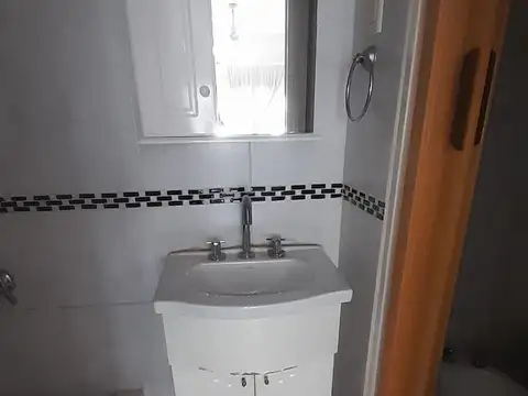 Depto Tipo Casa en Venta en Floresta, USD 57.000