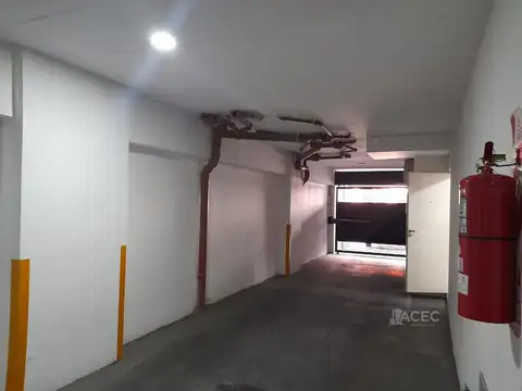 Cerrito 100 - Cochera Nº 02