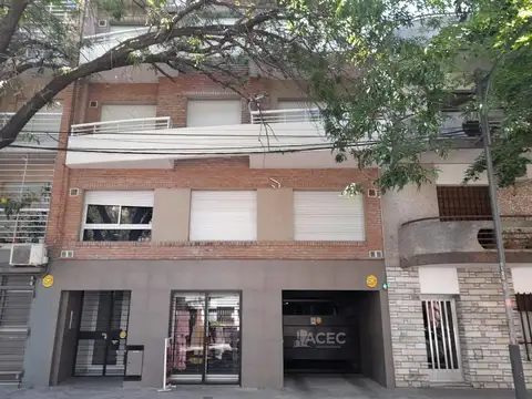 Alquiler - Cochera - Rep.  De La Sexta