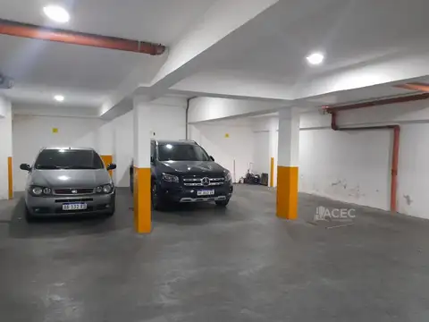 Cerrito 100 - Cochera Nº 02