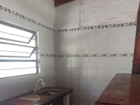 Casa en Alquiler en Virrey del Pino, $ 400.000