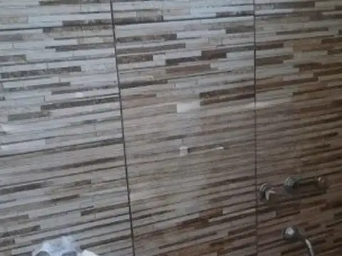 Depto Tipo Casa en Alquiler en Bernal, $ 450.000