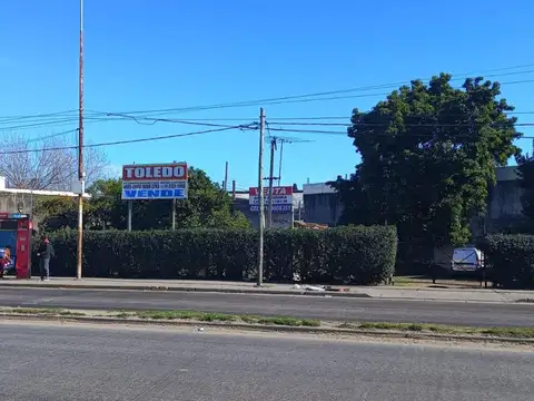 Lote con mejoras en excelente ubicación