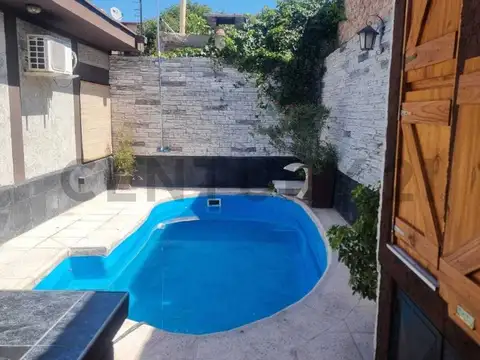 Casa 4 ambientes con 1 baño