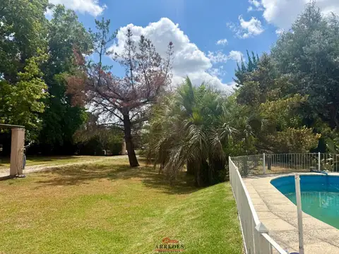 Venta · Casa 4 ambientes · 1460 m2 de parque · Parque Sakura 100