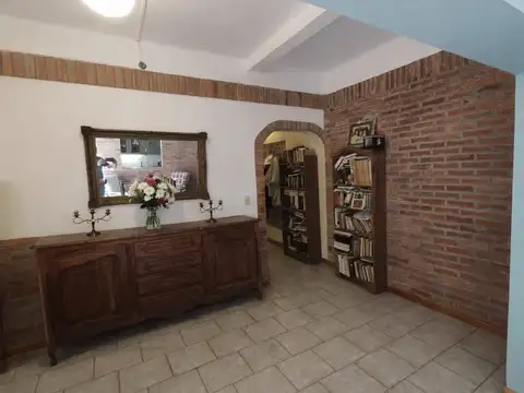 Depto Tipo Casa en Venta de 5 ambientes