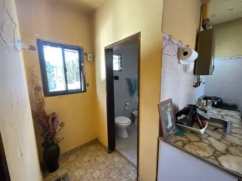 CASA EN VENTA EN QUILMES CON DEPARTAMENTO
