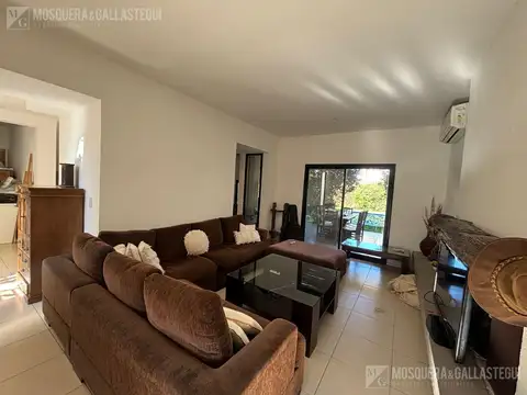 Casa en Alquiler de 3 dormitorios
