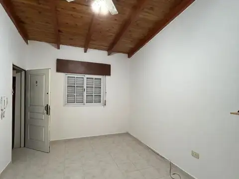 Roque Saenz Peña 1151 , Piso 1