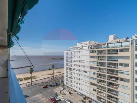 Venta Pocitos,3 dormitorios, servicio, garage