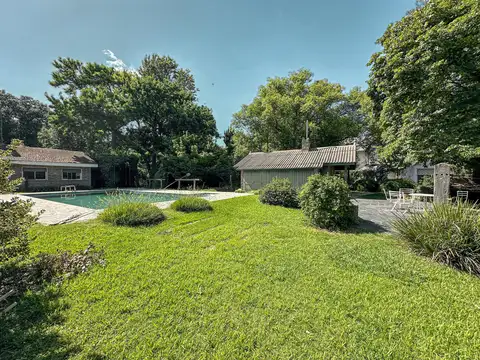 Terreno de 1.244m² con quincho y pileta en Fisherton