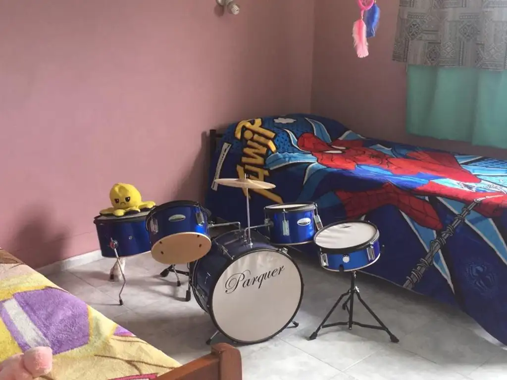 Casa - 300  m² | 3 dormitorios | 4 baños