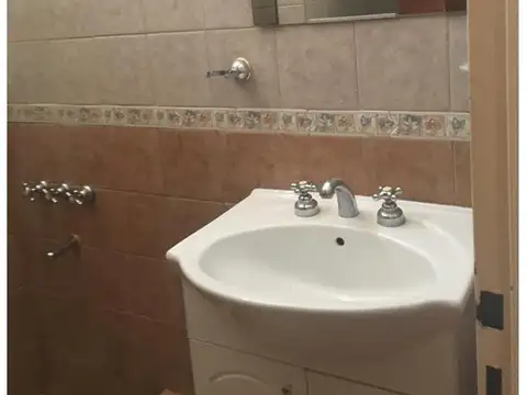 Casa en Alquiler - 3 dormitorios -