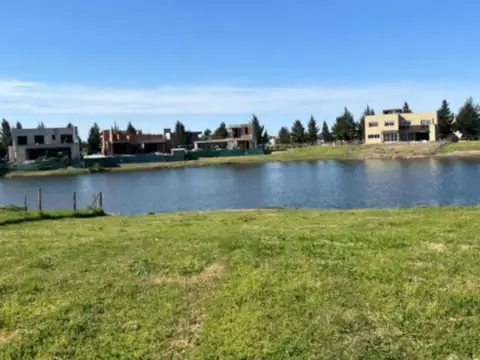 Venta- Lote en barrio  EL NAUDIR - El Cazador 