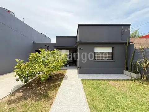 Depto Tipo Casa en Alquiler de 3 ambientes