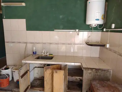 Casa 4 ambientes con 1 baño
