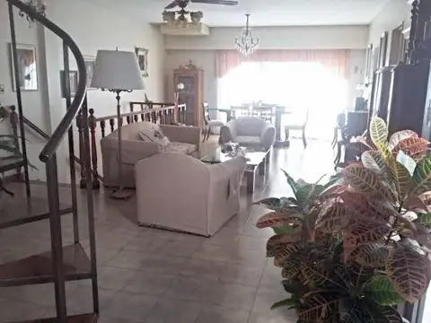 Estados Unidos 656 1 por escalera , Piso No definido