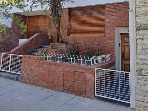 Casa en Alquiler de 3 dormitorios