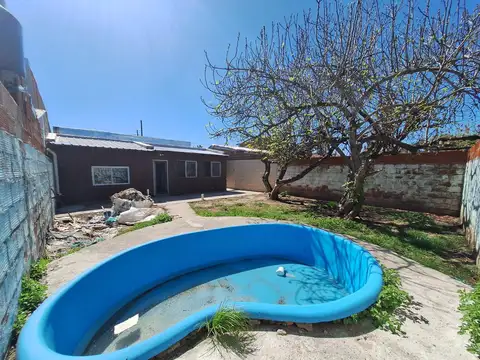 Casa 4 ambientes con 1 baño