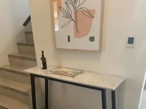 Casa en Alquiler en La Peregrina, USD 1.800