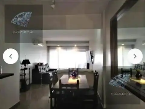 Venta semipiso de 4 ambientes, con balcón al frente, en Caballito