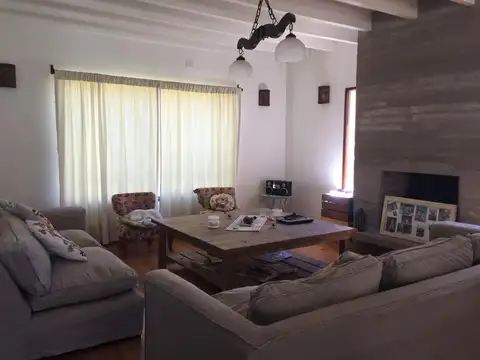 Casa en Alquiler Temporal en Bella Vista, USD 3.000