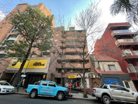 Departamento en venta! A 2 cuadras de Plaza España!