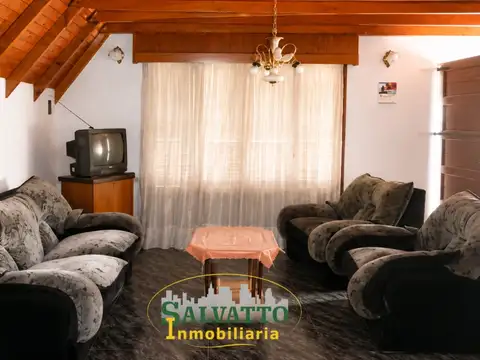 Casa 3 ambientes con 1 baño