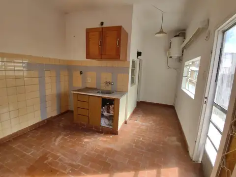 Depto Tipo Casa 2 ambientes con 1 baño