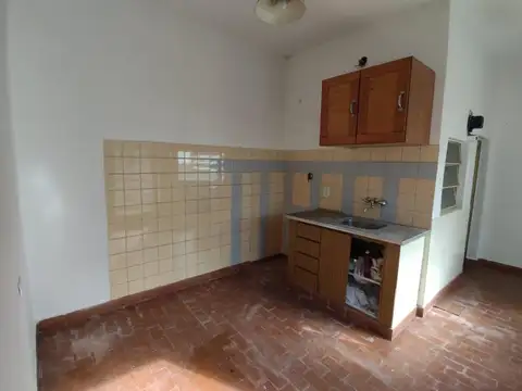 PH de 2 ambientes a partir del 01 de Junio