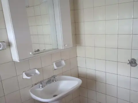 Depto Tipo Casa en Alquiler en Villa Ballester, $ 480.000