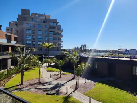 Departamento en el emprendimiento Milennia.