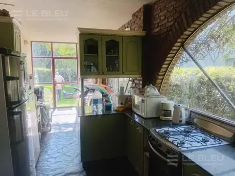 Casa 5 ambientes con 1 baño