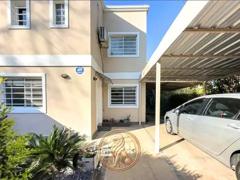 Casa en Venta en El Trébol, USD 190.000