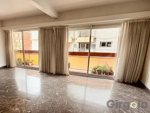 Departamento en Venta de 4 dormitorios